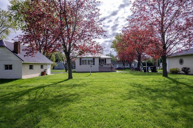 305 Arlington Avenue, Mauston, WI 53948