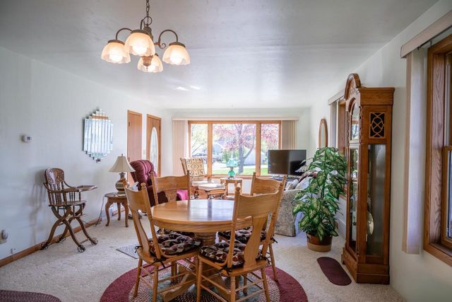 305 Arlington Avenue, Mauston, WI 53948
