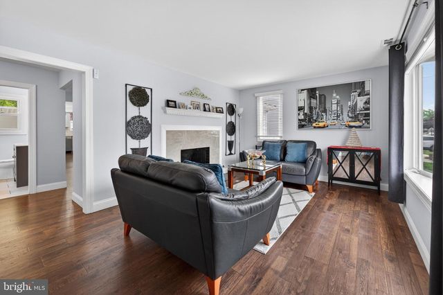 149 W GLOUCESTER PIKE, Barrington, NJ 08007