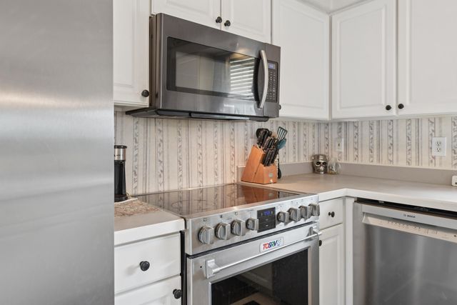 4203 Crispin Court, Grove City, OH 43123