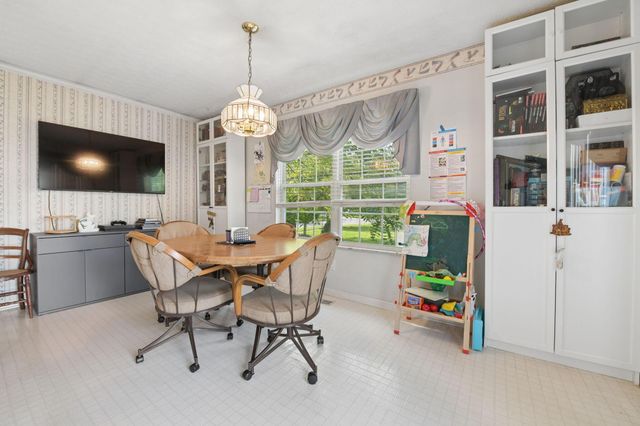 4203 Crispin Court, Grove City, OH 43123