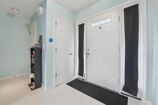 4203 Crispin Court, Grove City, OH 43123
