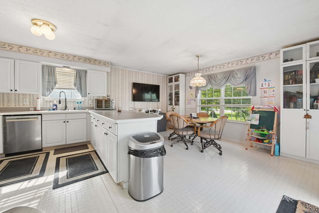 4203 Crispin Court, Grove City, OH 43123
