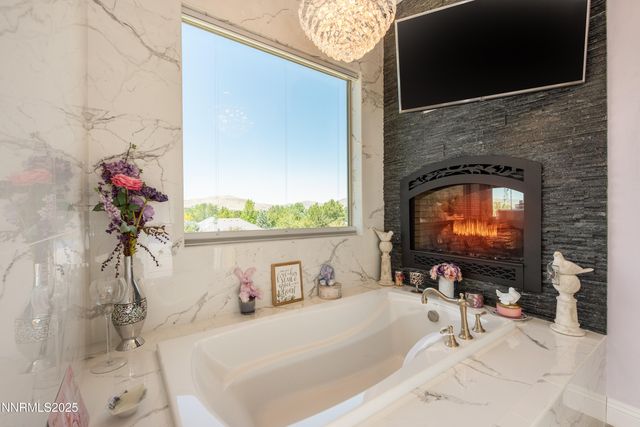 2092 Canterbury Lane, Carson City, NV 89703