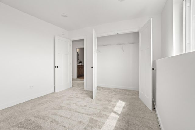 2611 38 Avenue S, Moorhead, MN 56560