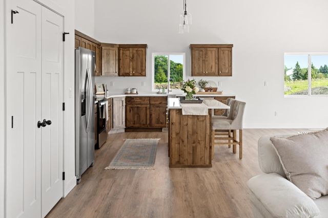 2611 38 Avenue S, Moorhead, MN 56560