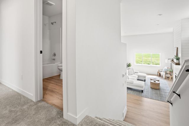 2611 38 Avenue S, Moorhead, MN 56560