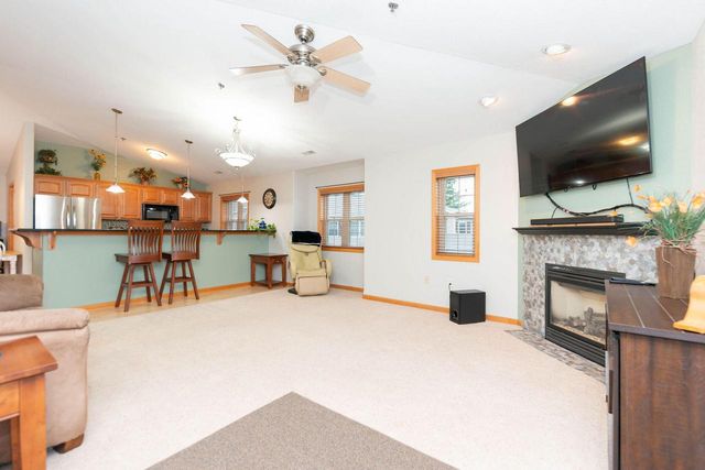 W162S7013 Olive CIRCLE, Muskego, WI 53150