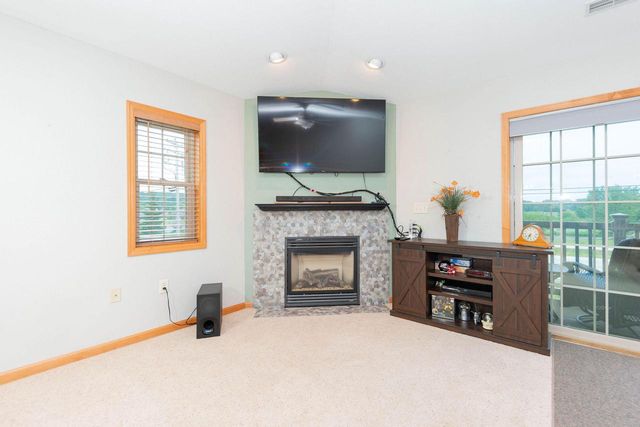 W162S7013 Olive CIRCLE, Muskego, WI 53150