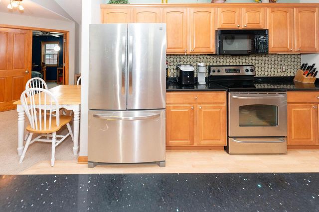 W162S7013 Olive CIRCLE, Muskego, WI 53150