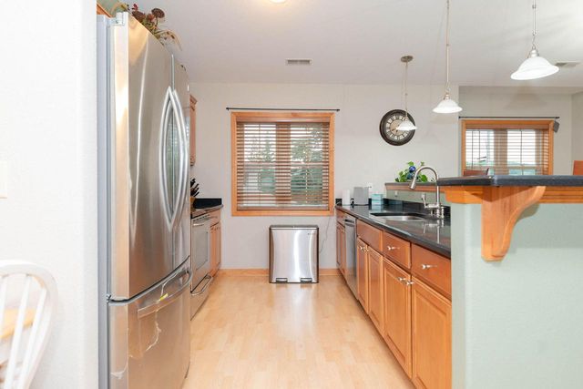 W162S7013 Olive CIRCLE, Muskego, WI 53150