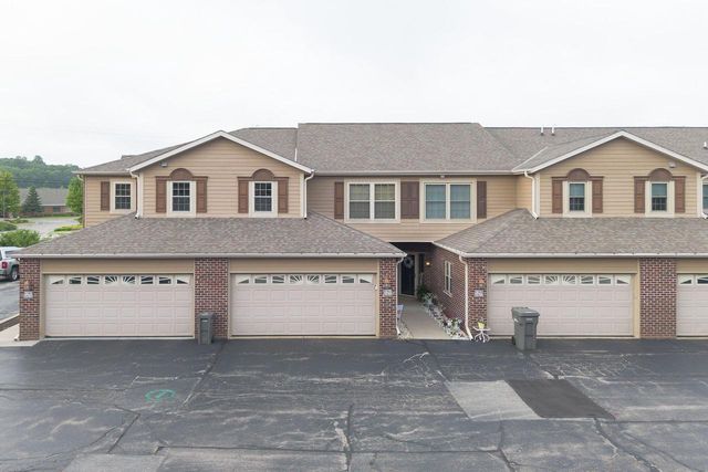 W162S7013 Olive CIRCLE, Muskego, WI 53150