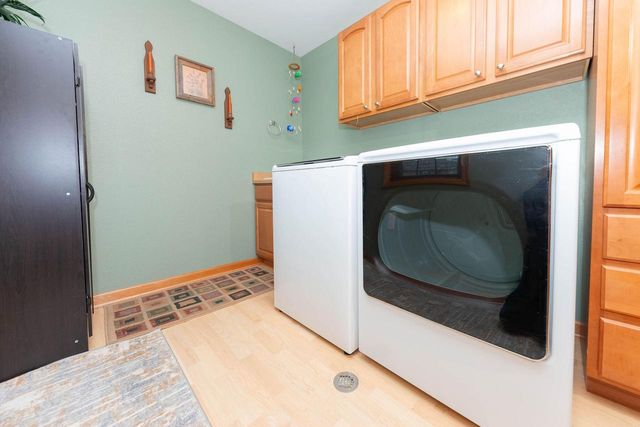 W162S7013 Olive CIRCLE, Muskego, WI 53150