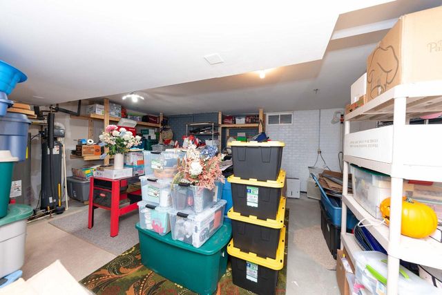W162S7013 Olive CIRCLE, Muskego, WI 53150