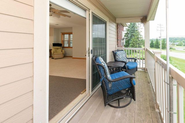 W162S7013 Olive CIRCLE, Muskego, WI 53150