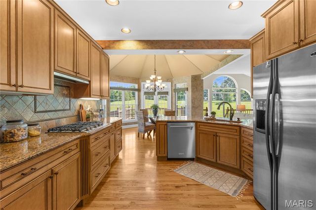 2438 Golden Bear Way 706A, Wentzville, MO 63385