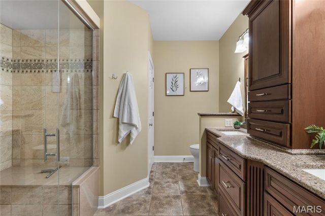 2438 Golden Bear Way 706A, Wentzville, MO 63385