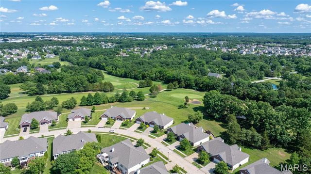 2438 Golden Bear Way 706A, Wentzville, MO 63385