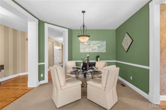 2438 Golden Bear Way 706A, Wentzville, MO 63385
