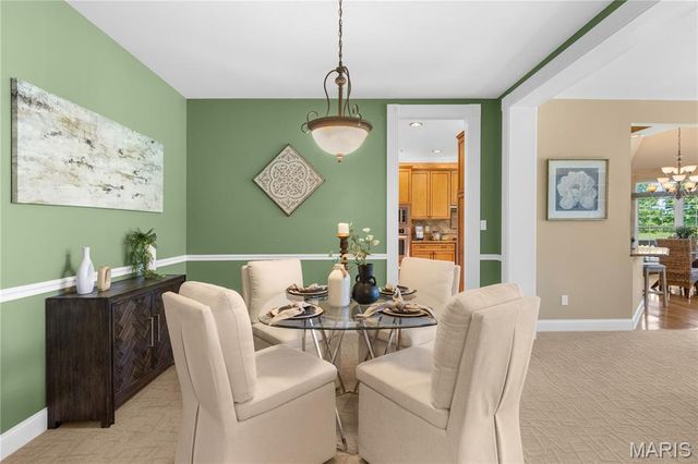 2438 Golden Bear Way 706A, Wentzville, MO 63385