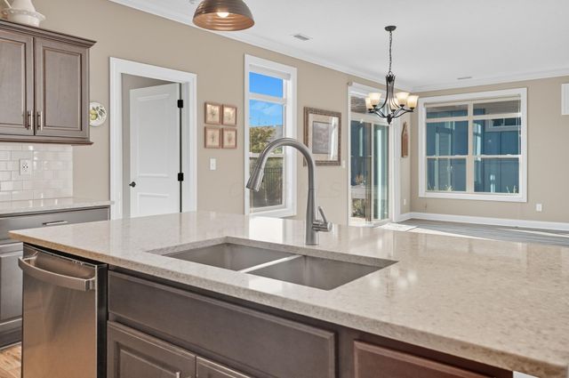 6607 Riverrun Lane, Delaware, OH 43015