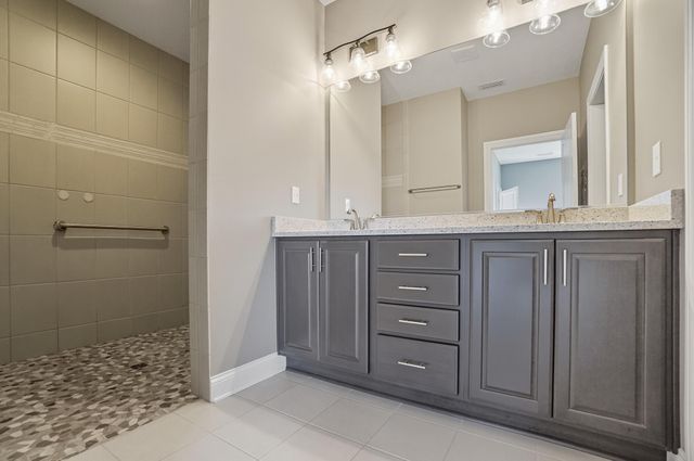 6607 Riverrun Lane, Delaware, OH 43015