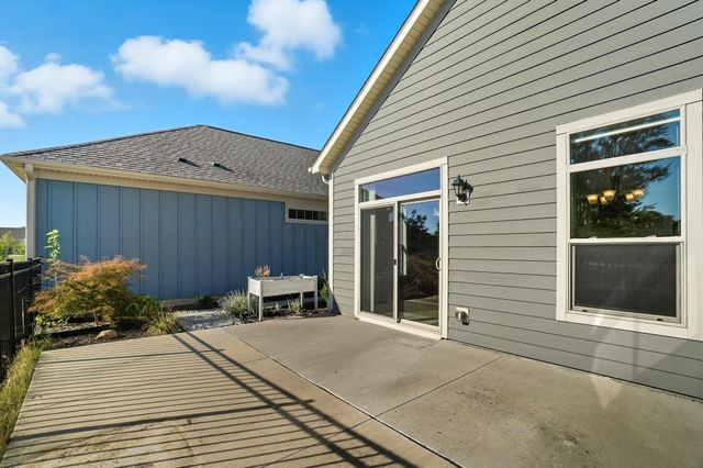 6607 Riverrun Lane, Delaware, OH 43015