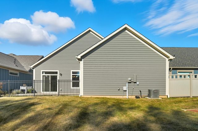 6607 Riverrun Lane, Delaware, OH 43015