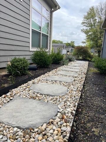 6607 Riverrun Lane, Delaware, OH 43015