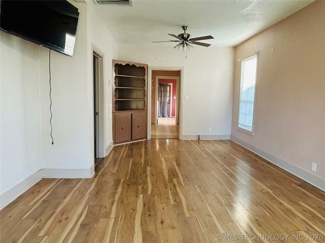 1705 E Broadway Street, Muskogee, OK 74403