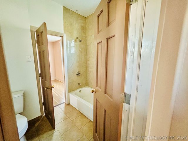 1705 E Broadway Street, Muskogee, OK 74403