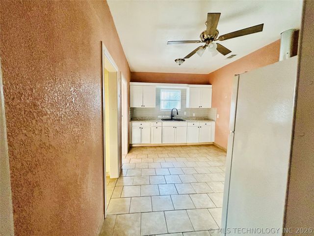 1705 E Broadway Street, Muskogee, OK 74403