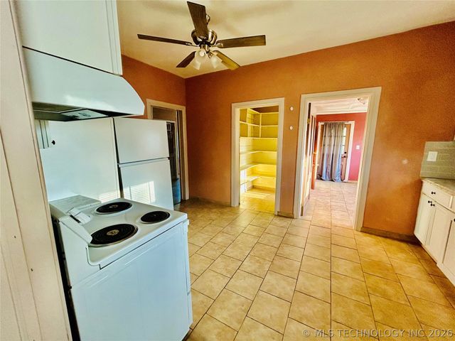 1705 E Broadway Street, Muskogee, OK 74403