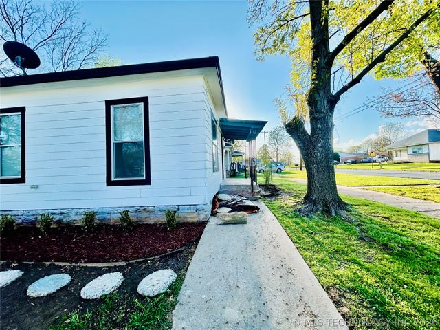 1705 E Broadway Street, Muskogee, OK 74403