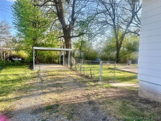 1705 E Broadway Street, Muskogee, OK 74403