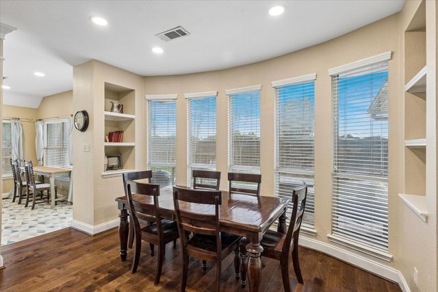 6701 Briarwood Drive, Fort Worth, TX 76132
