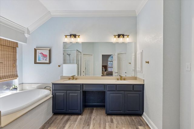 6701 Briarwood Drive, Fort Worth, TX 76132