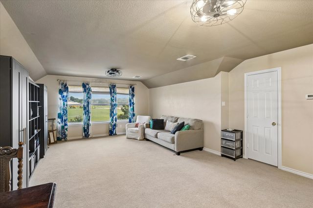 6701 Briarwood Drive, Fort Worth, TX 76132