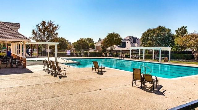 6701 Briarwood Drive, Fort Worth, TX 76132
