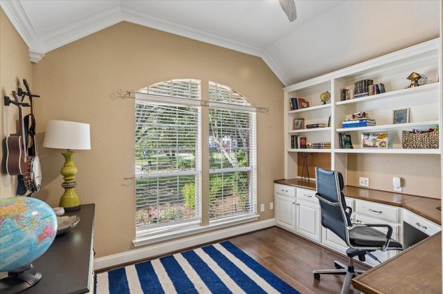 6701 Briarwood Drive, Fort Worth, TX 76132