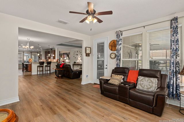 12813 Hollowing Lake, San Antonio, TX 78253