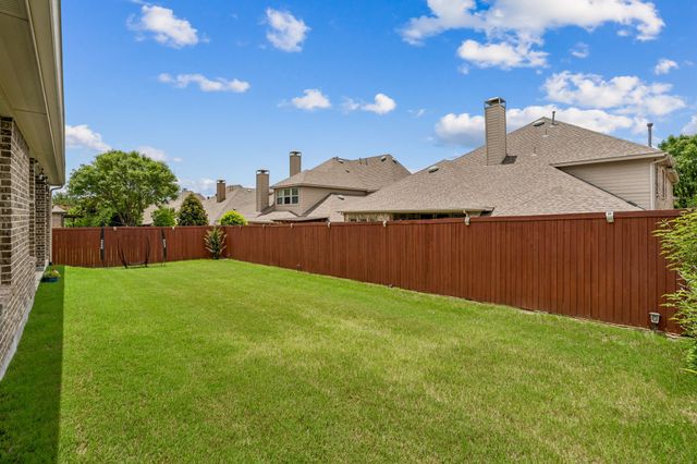 329 Hitch Wagon Drive, Mckinney, TX 75071