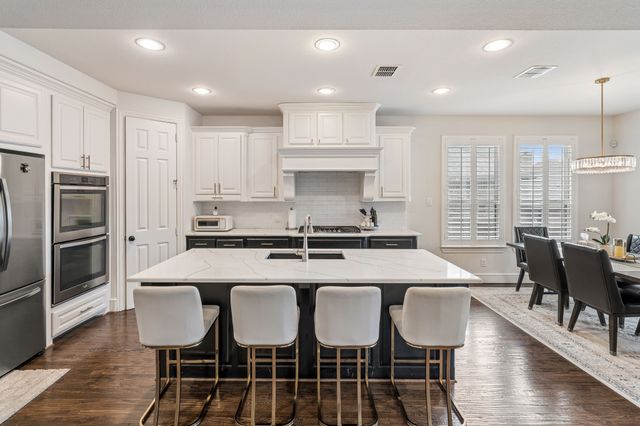 329 Hitch Wagon Drive, Mckinney, TX 75071
