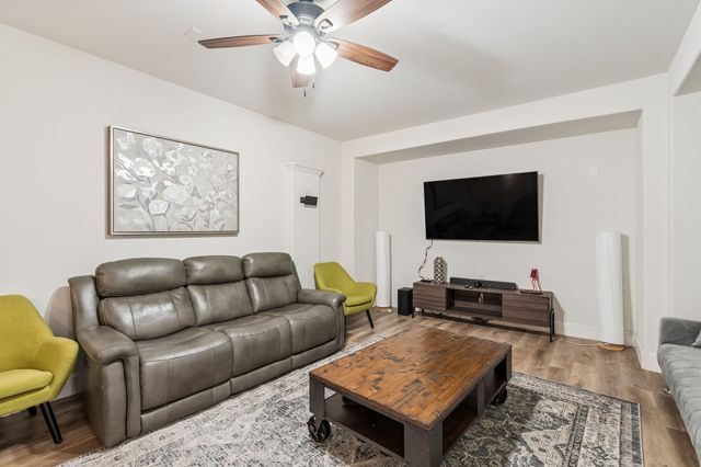 329 Hitch Wagon Drive, Mckinney, TX 75071