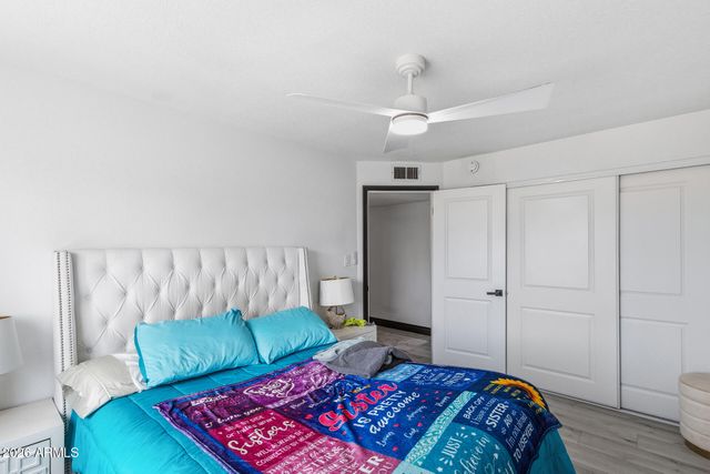 3915 E HILLERY Drive, Phoenix, AZ 85032