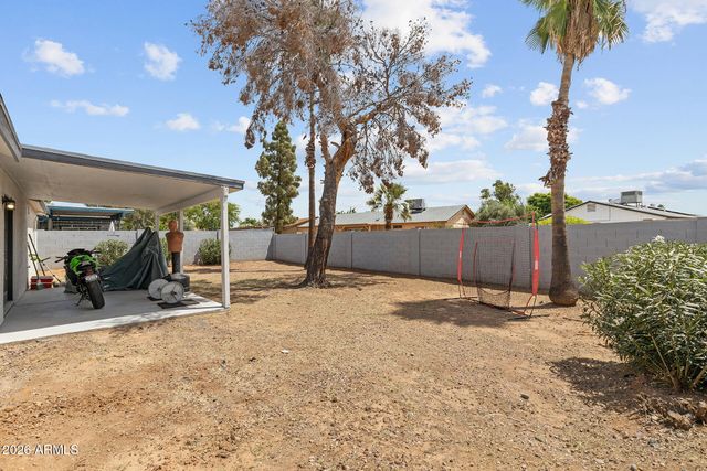 3915 E HILLERY Drive, Phoenix, AZ 85032