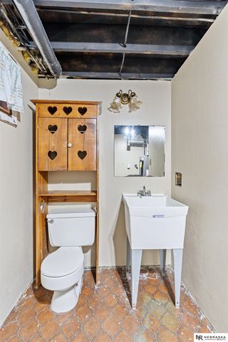 102 Hillcrest Avenue, Bellevue, NE 68005