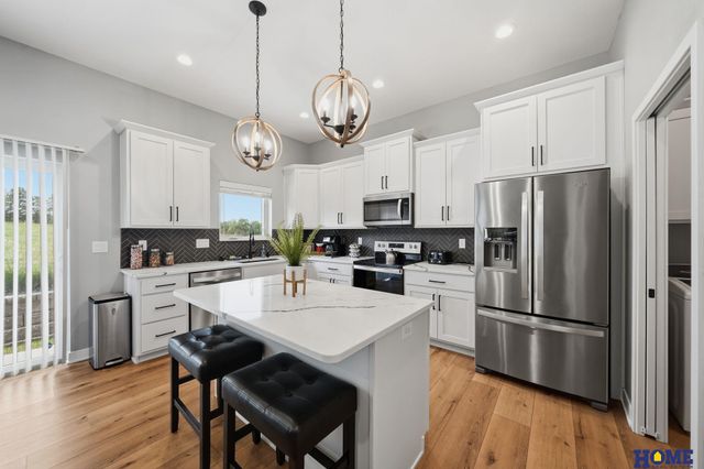 6843 Weigel Bay, Lincoln, NE 68516