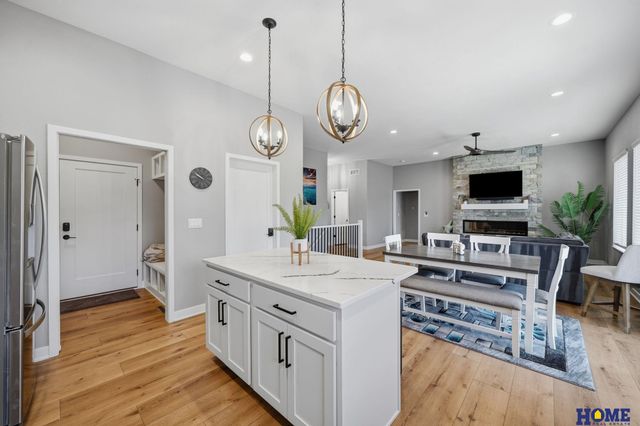 6843 Weigel Bay, Lincoln, NE 68516