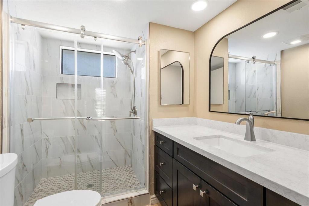 Image 13 of property listing at 77009 Preston Trail, Palm Desert, CA 92211